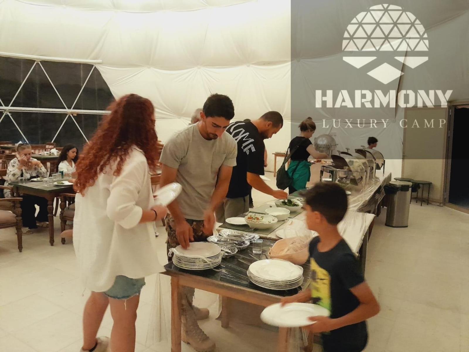 Harmony Luxury Camp Hotell Wadi Rum Exteriör bild