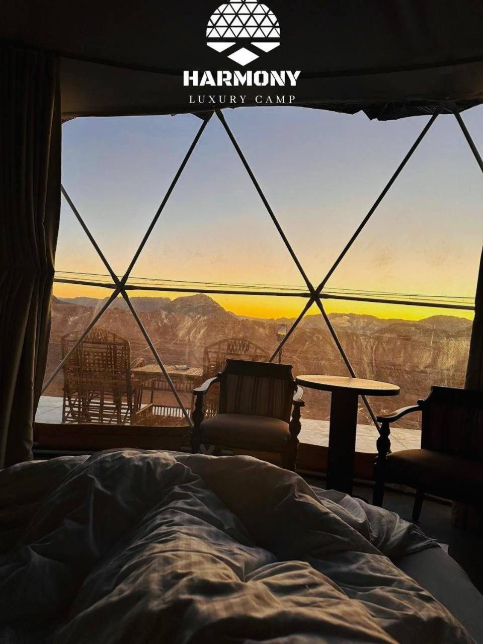 Harmony Luxury Camp Hotell Wadi Rum Exteriör bild