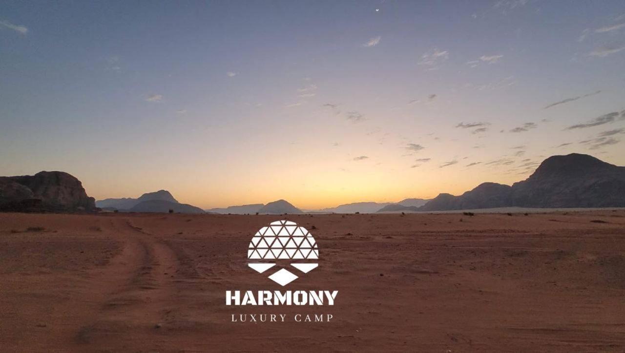Harmony Luxury Camp Hotell Wadi Rum Exteriör bild