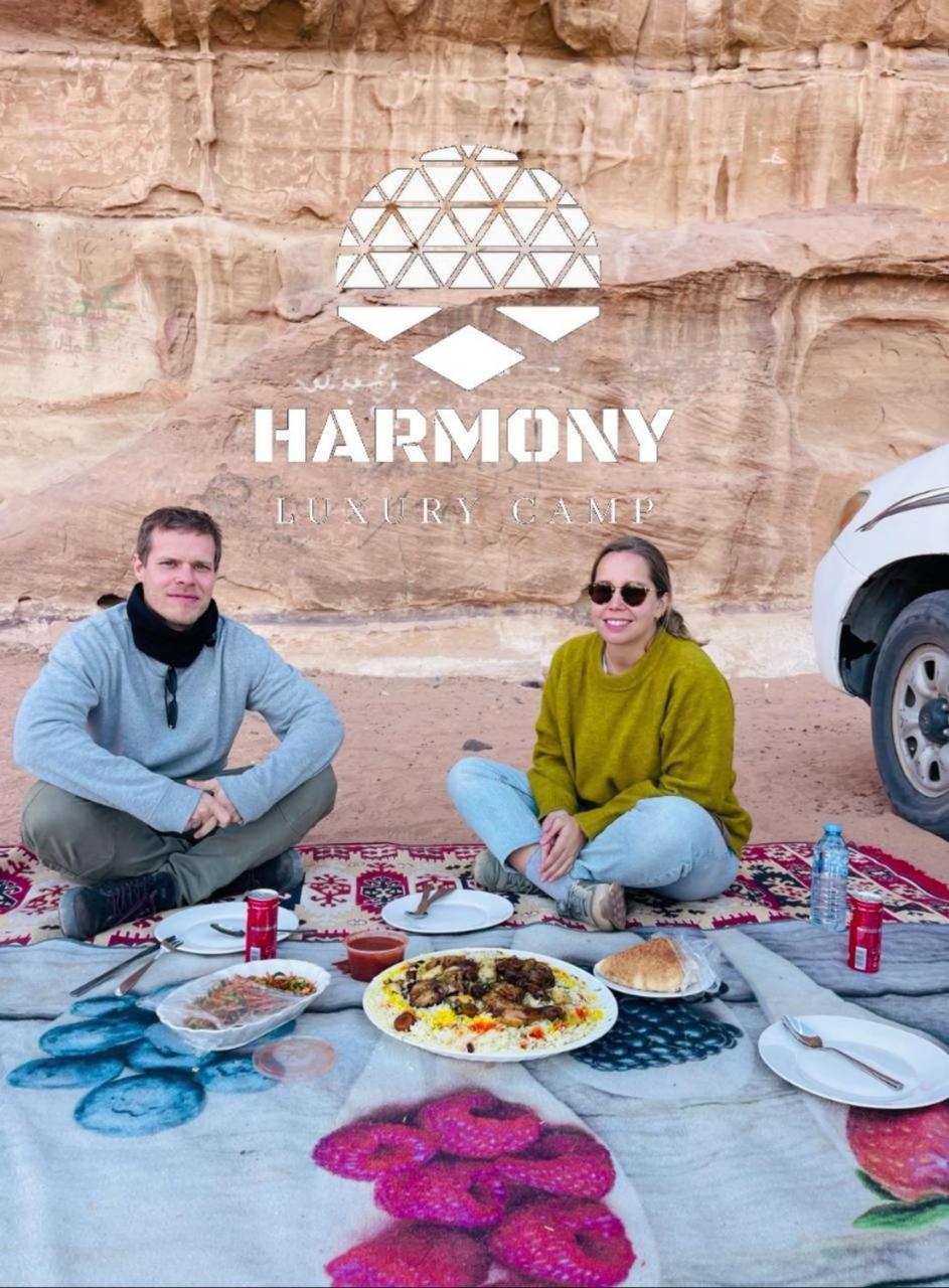 Harmony Luxury Camp Hotell Wadi Rum Exteriör bild